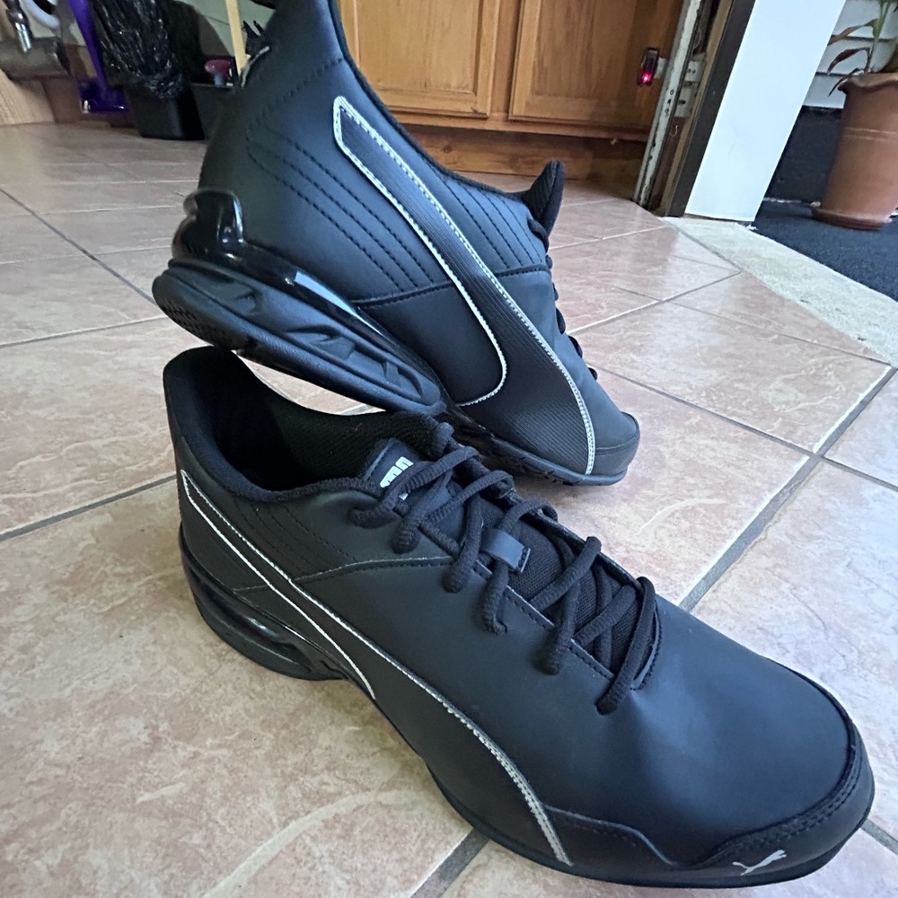 Puma Men’s running sneakers